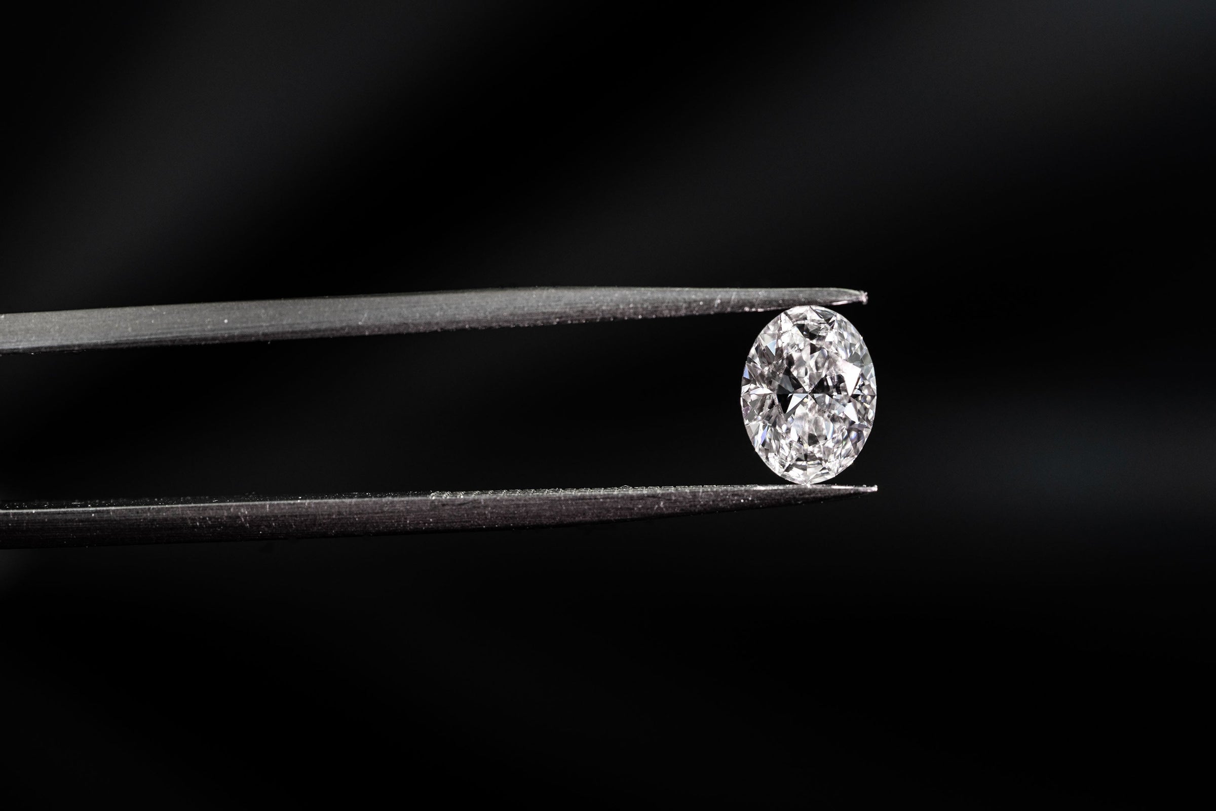 Lab-Grown Oval Diamond
