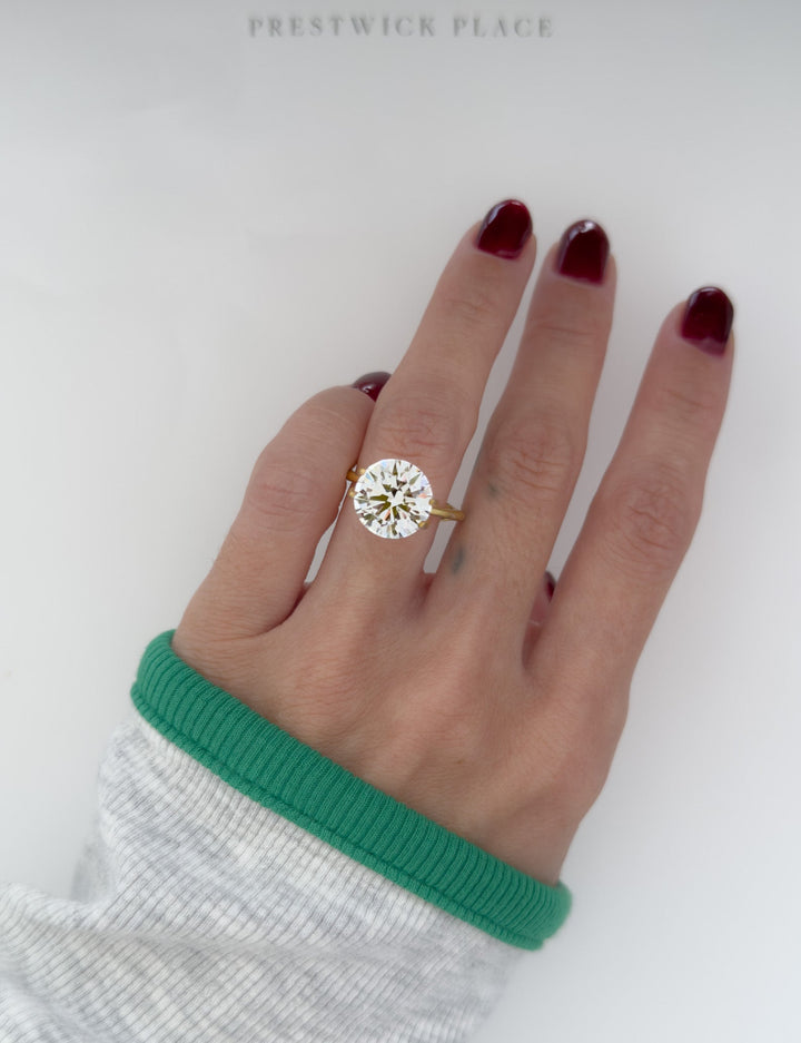 Round 5.5ct Lab-Grown Diamond - VS1