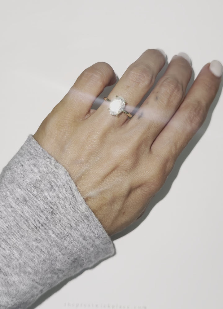 Oval 2.0ct Lab-Grown Diamond- VS1