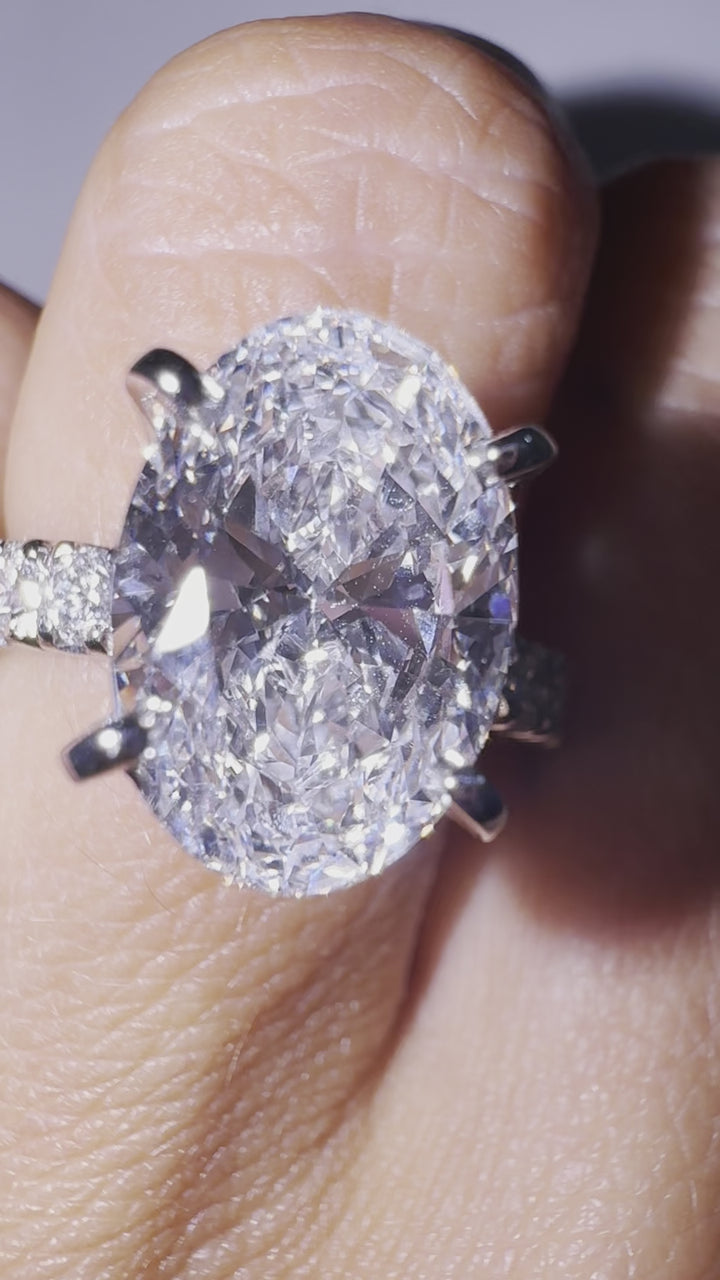 Oval 3.0ct Lab-Grown Diamond- VS1