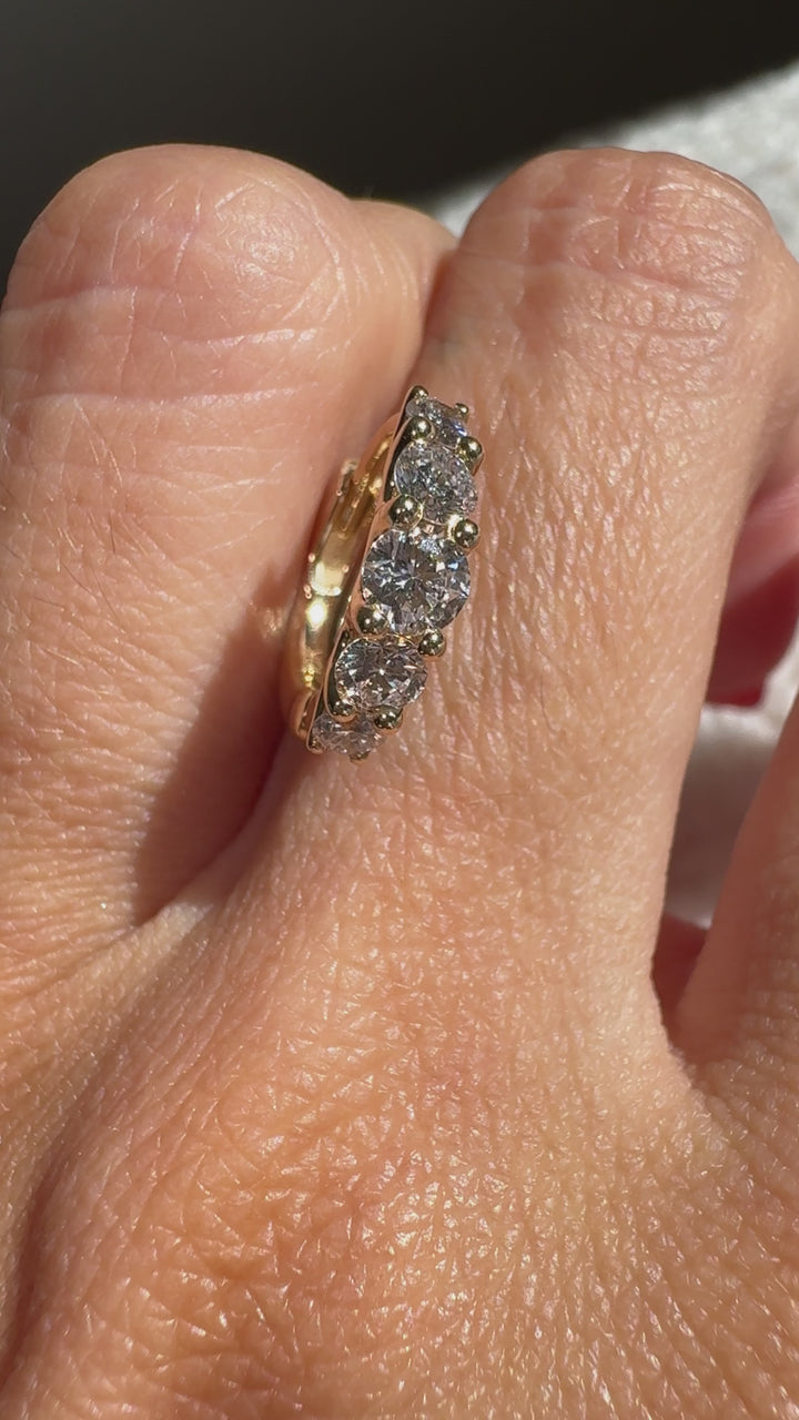 1.05ct Pair | Simple Huggie Lab Diamond