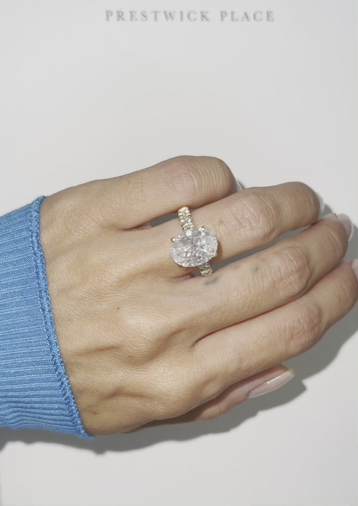 Crushed Ice Oval 4.65ct