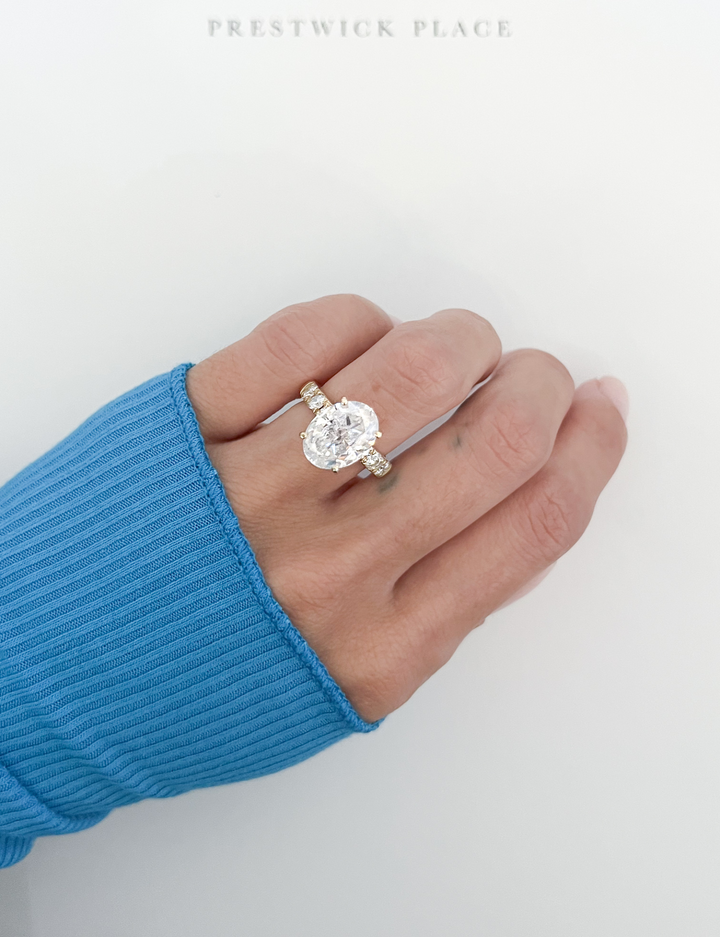 Crushed Ice Oval 4.65ct