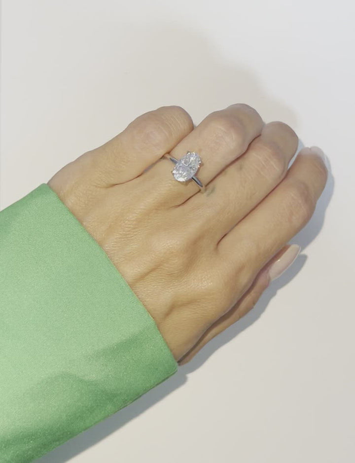 Skinny Oval 2.08ct