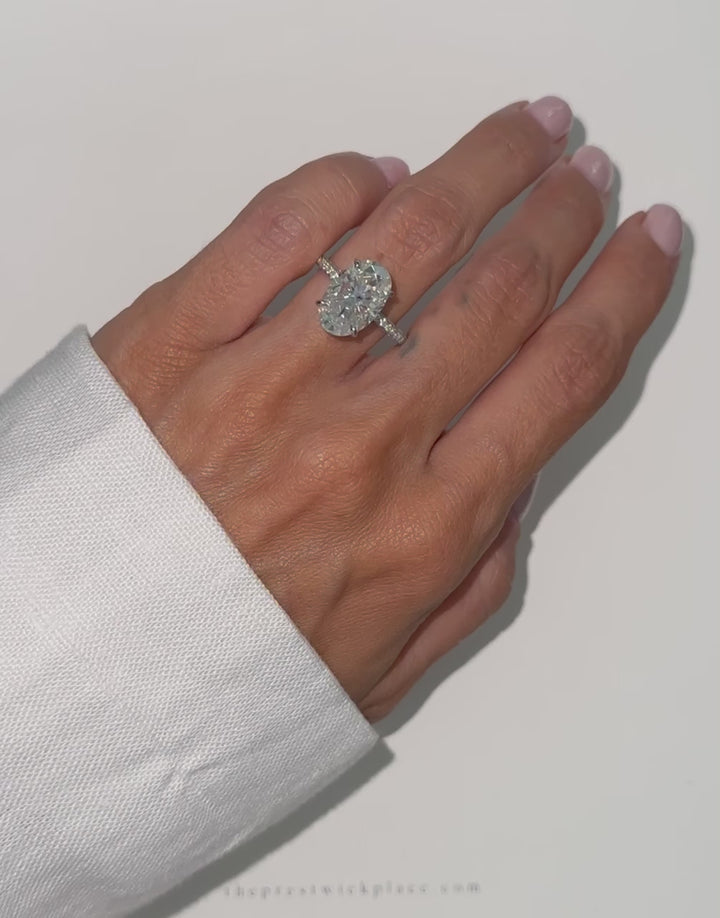 Skinny Oval 5.10ct