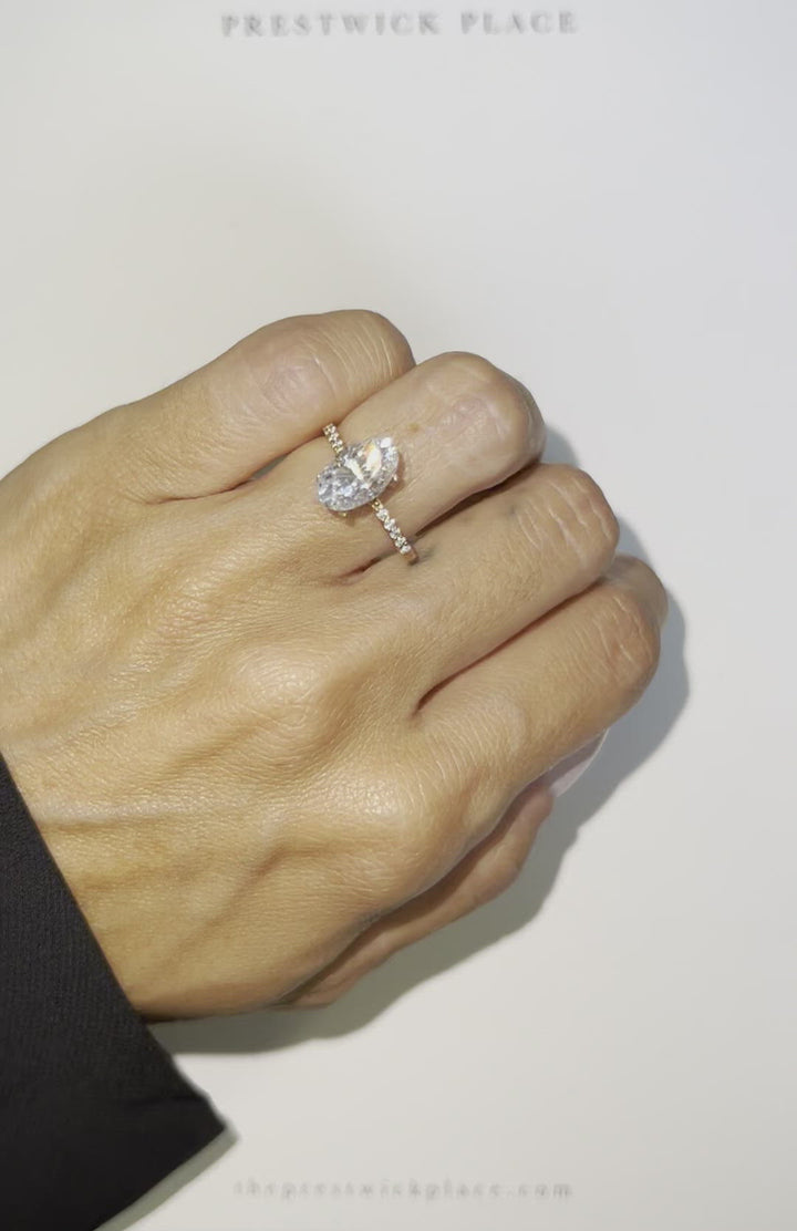 Skinny Oval 2.08ct