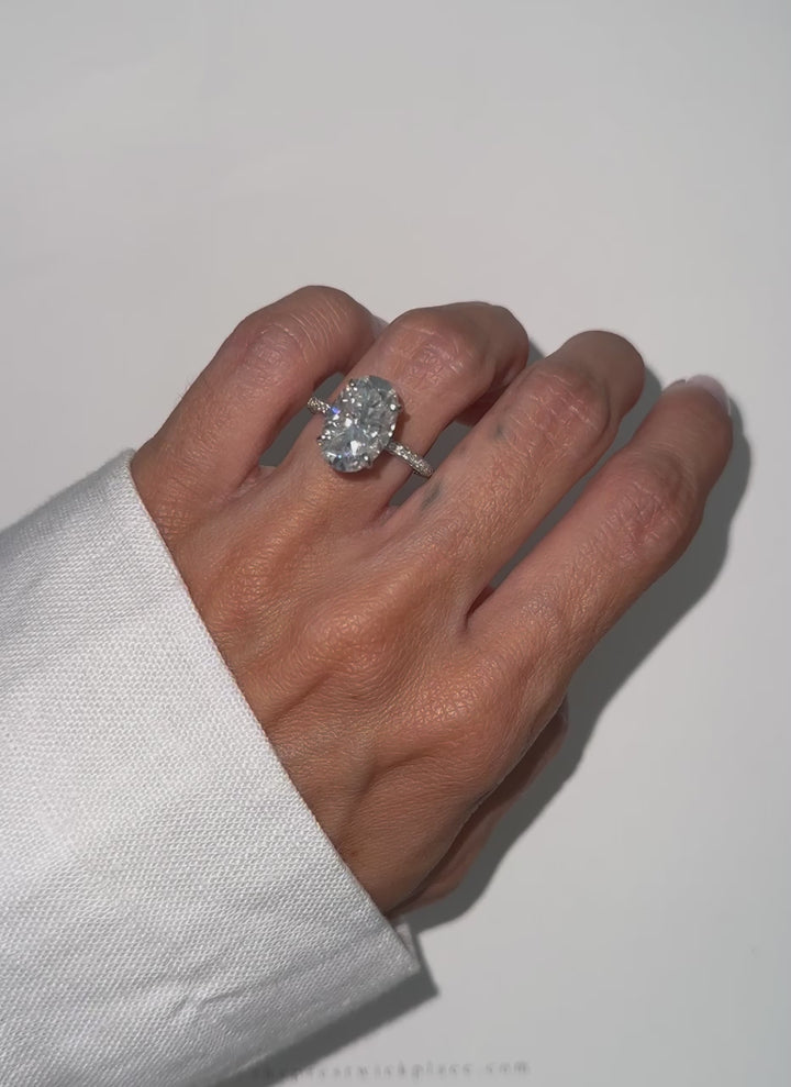 Skinny Oval 5.10ct
