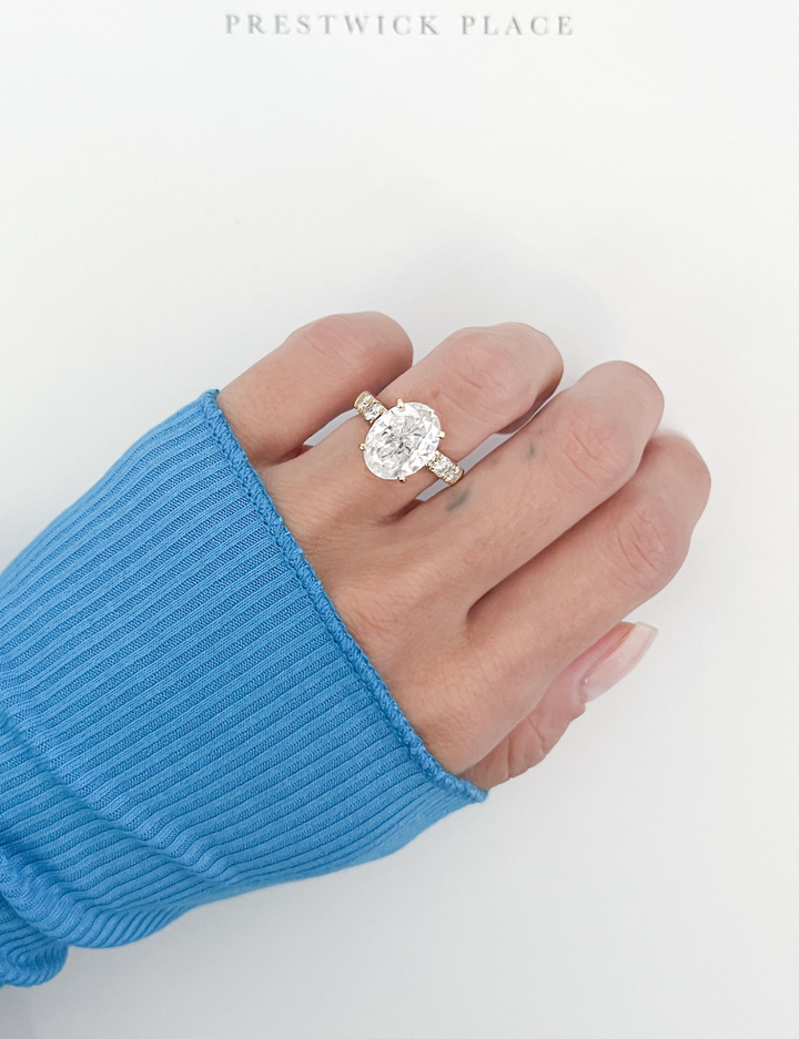 Crushed Ice Oval 4.65ct