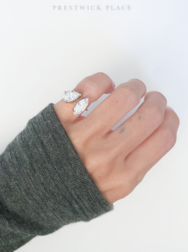 Chloe Two-Stone 3.90ct