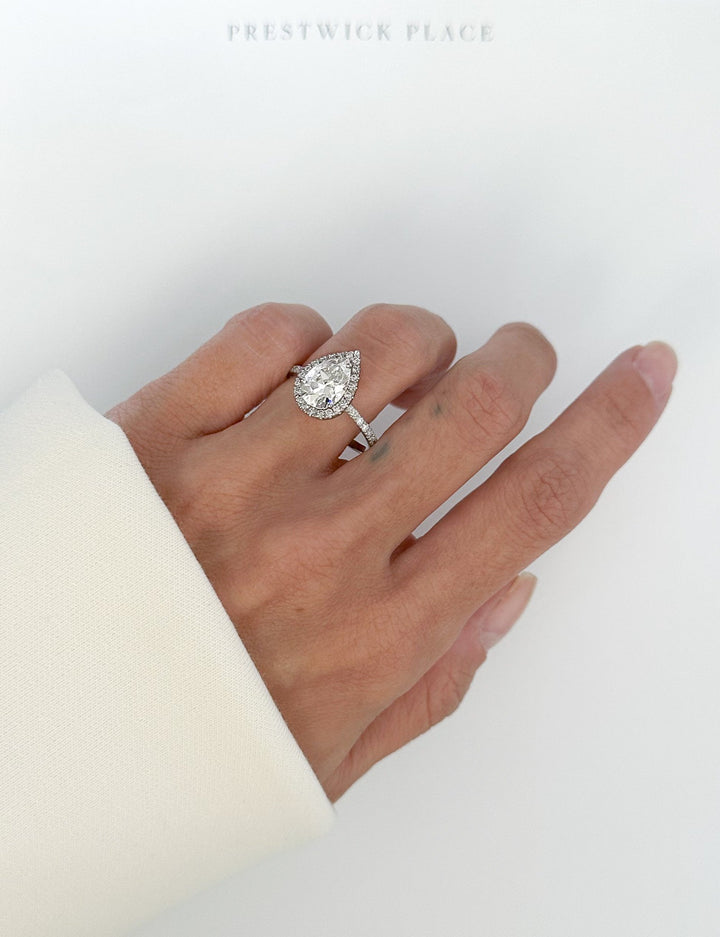 Pear 2.10ct