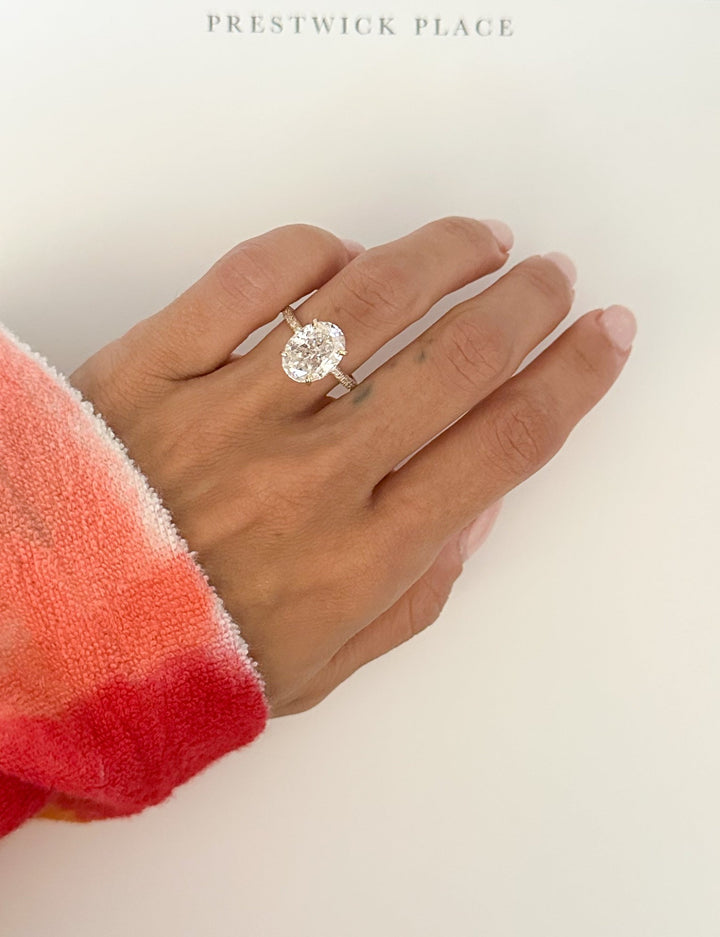 Crushed Ice Oval 4.65ct