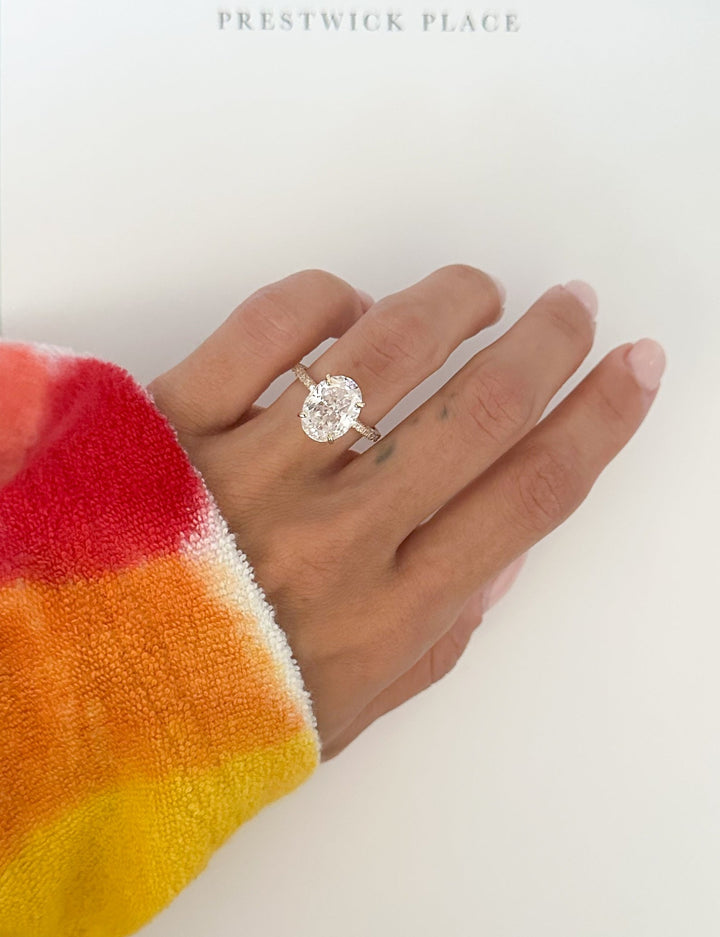 Crushed Ice Oval 4.65ct