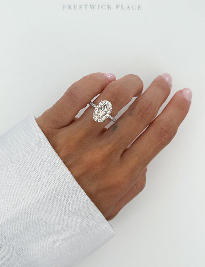 Skinny Oval 5.10ct