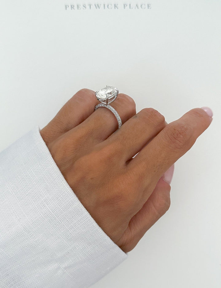 Skinny Oval 5.10ct