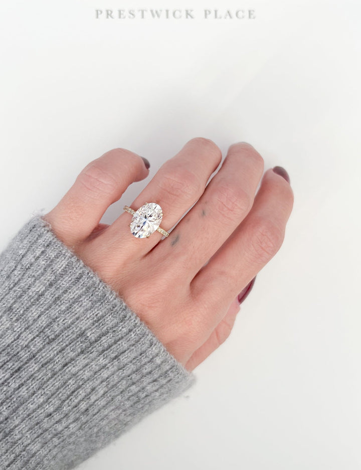 Skinny Oval 4.40ct
