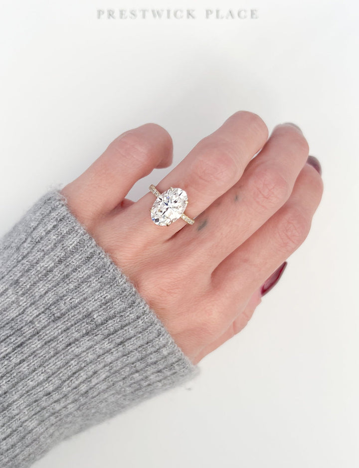 Skinny Oval 4.40ct