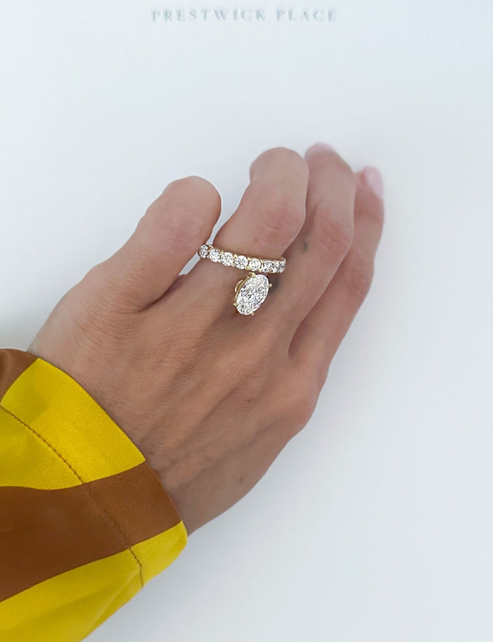 January Twist Ring 3.70ct - Lab-Diamond
