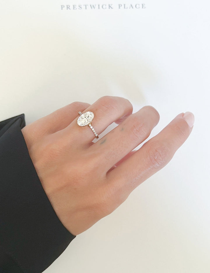 Skinny Oval 2.08ct