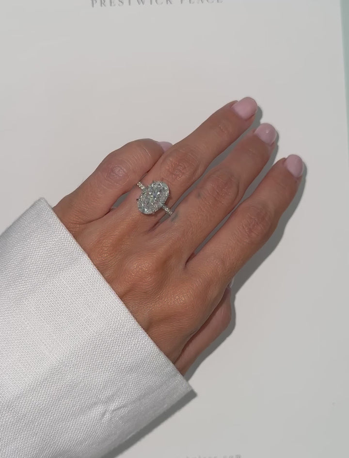 Skinny Oval 5.10ct