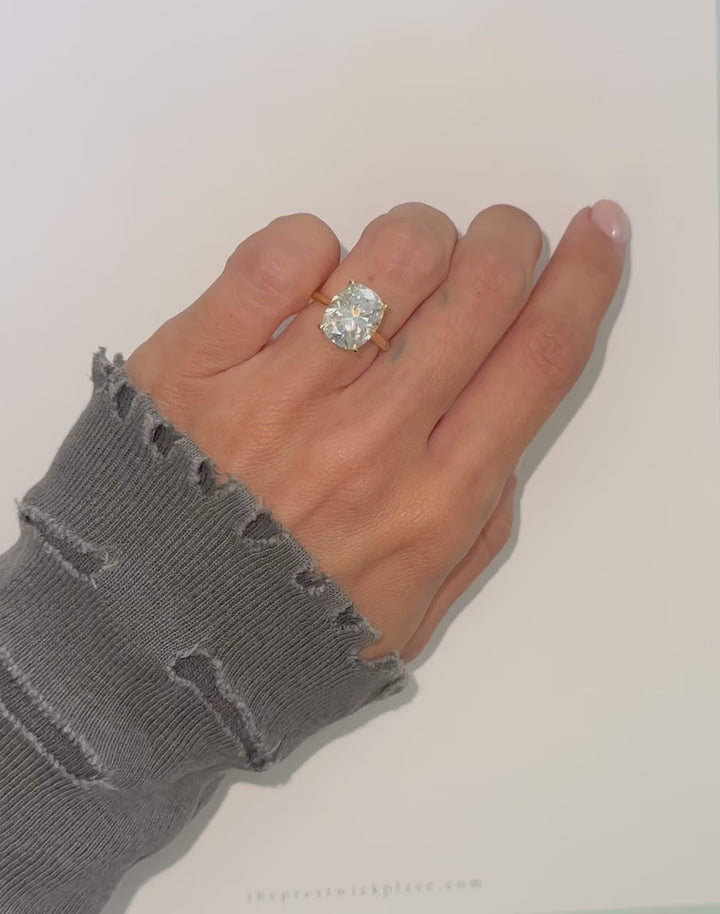 Elongated Cushion 5ct