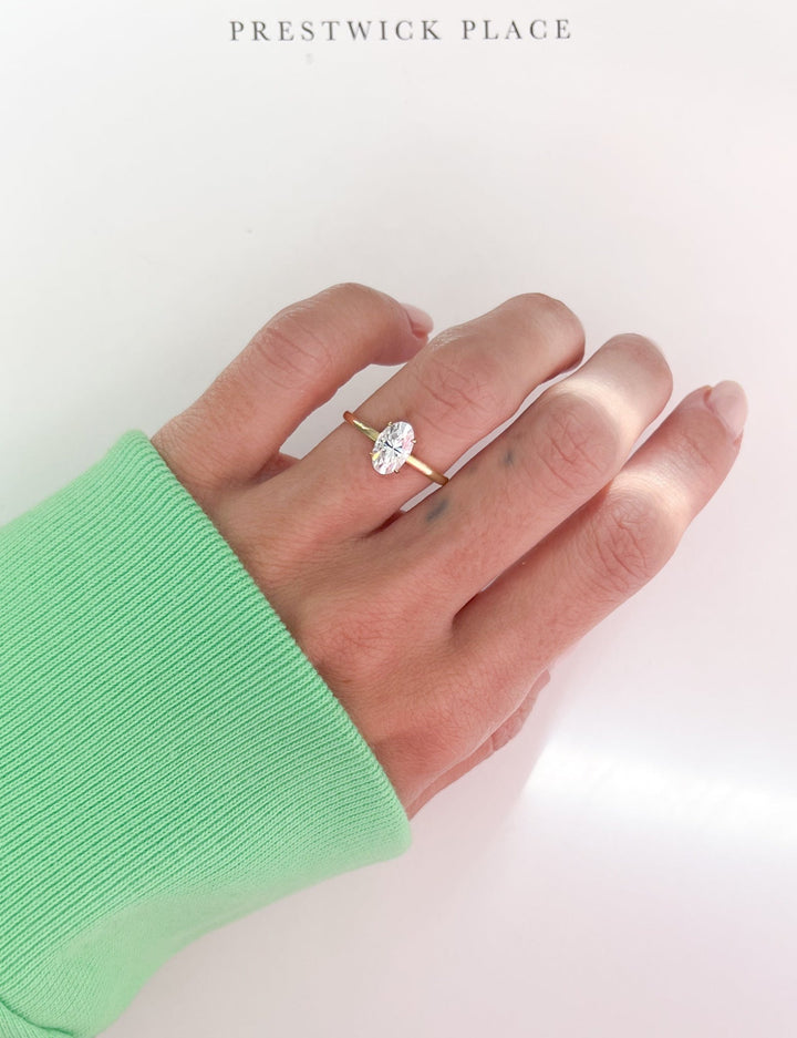Skinny Oval 1.13ct