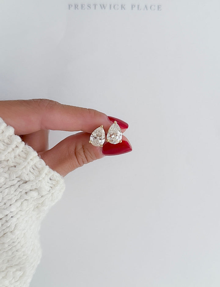 4.0ct Pair | Pear Diamond Earrings