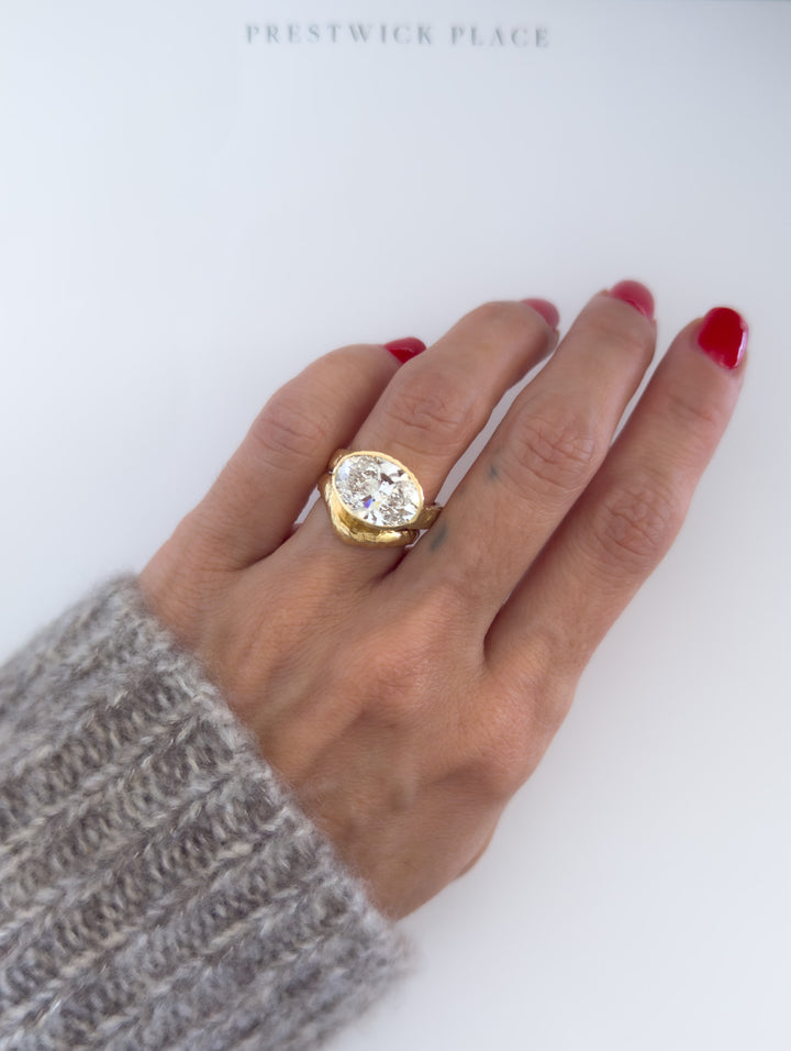 5.0ct Hammered Oval Diamond