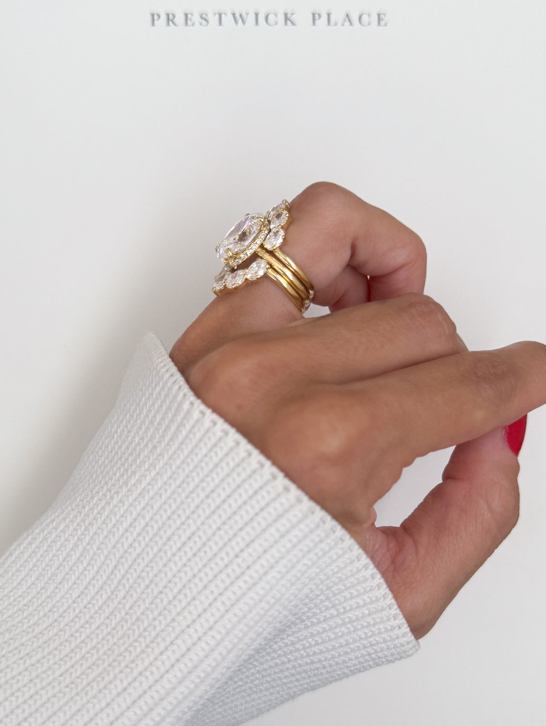 1.30ct Oval Lab-Diamond Crown Band