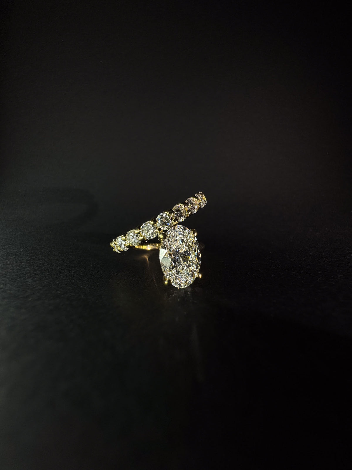 January Twist Ring 3.70ct - Lab-Diamond