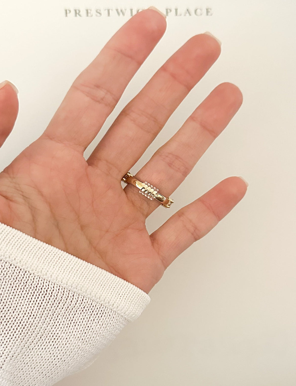 Invisible Ring Size Adjuster