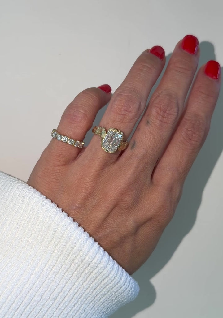 3.0ct Hammered Old Mine Diamond