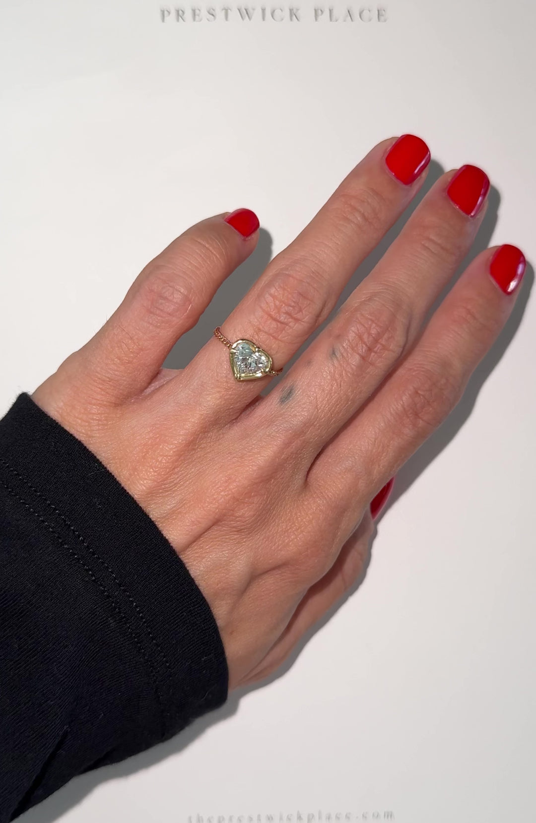 1.0ct Heart Diamond Chain Ring