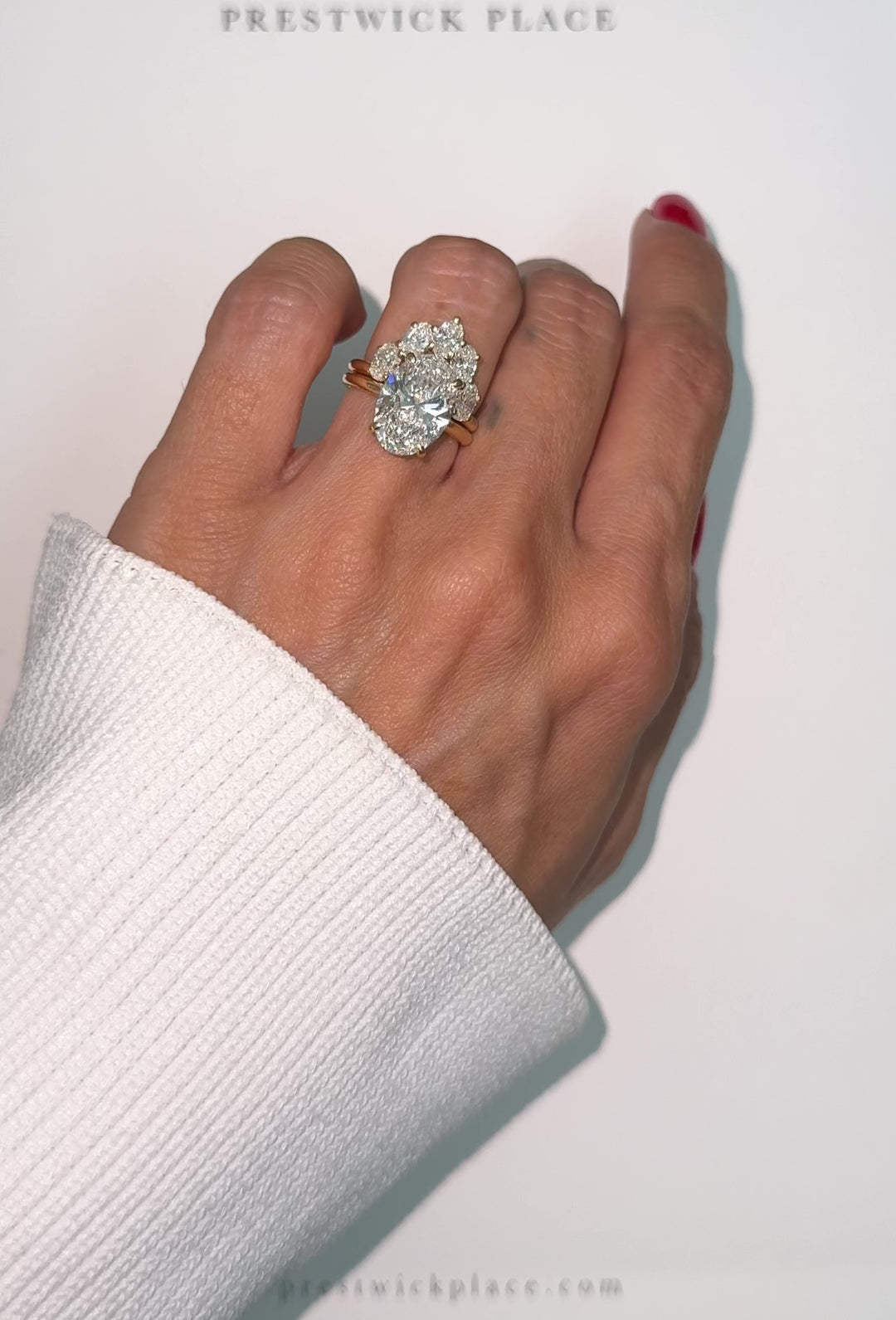 1.30ct Oval Lab-Diamond Crown Band