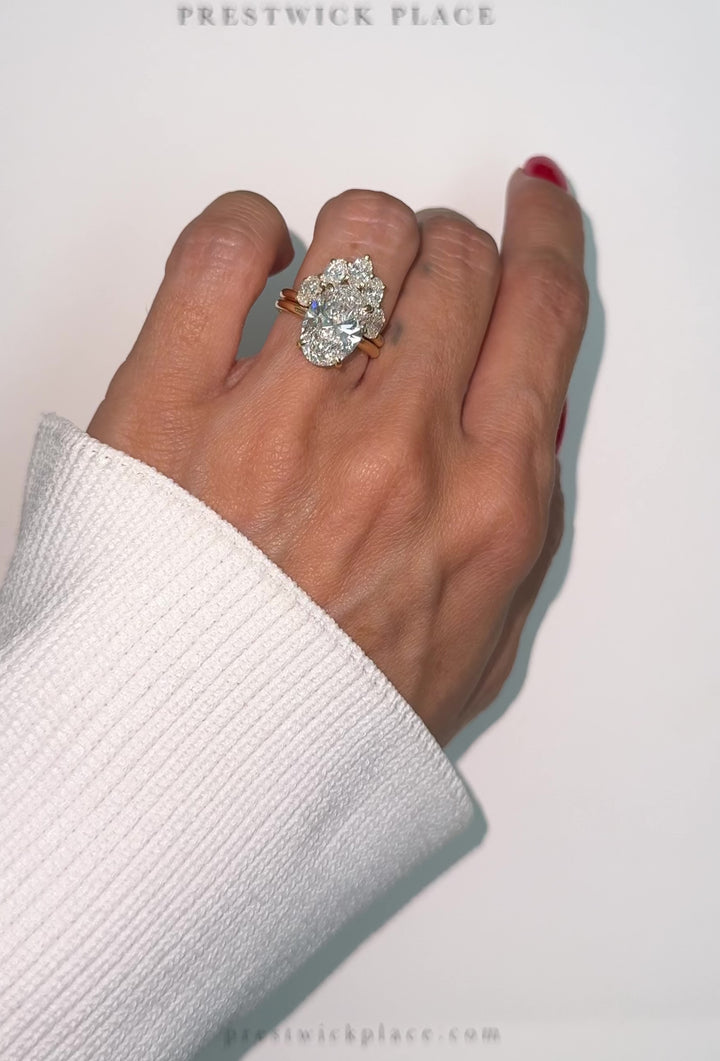1.30ct Oval Lab-Diamond Crown Band
