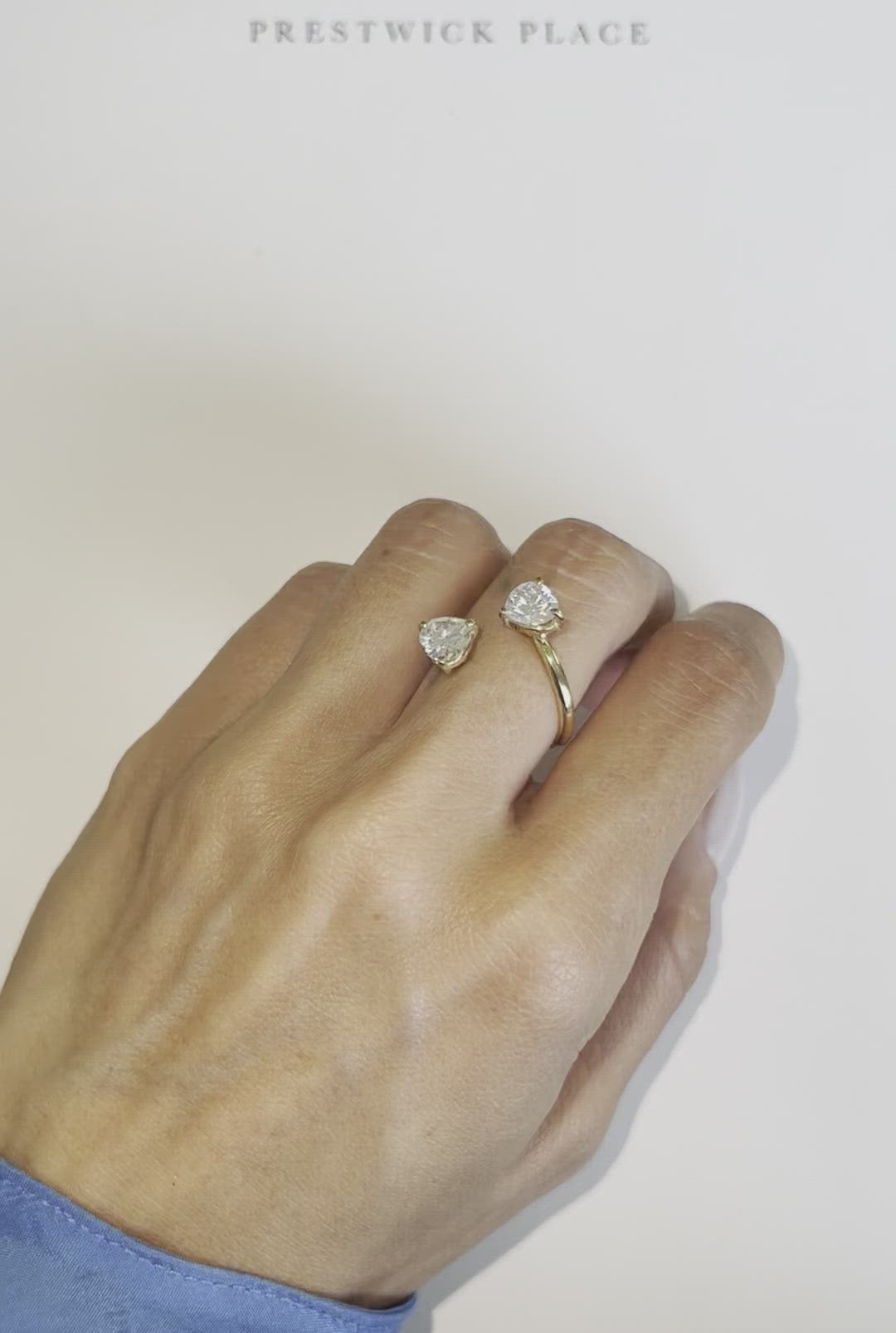Lovestory Two-Stone Heart 2.0ct