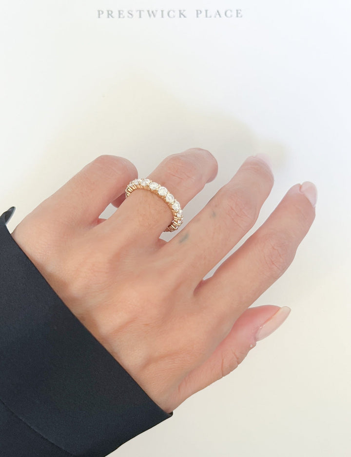 Mini Round Wedding Band 2.0ct - Lab Diamond