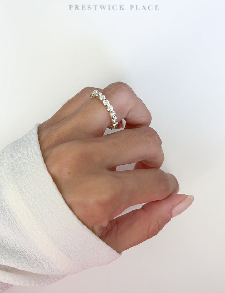 Mini Round Wedding Band 2.0ct - Lab Diamond