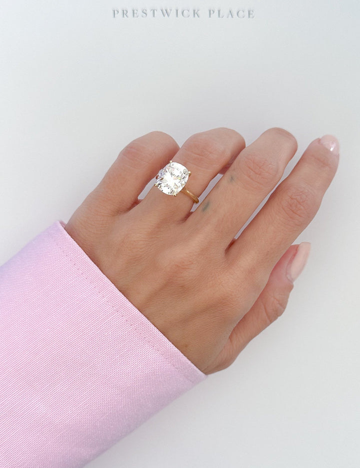 Elongated Cushion 5ct