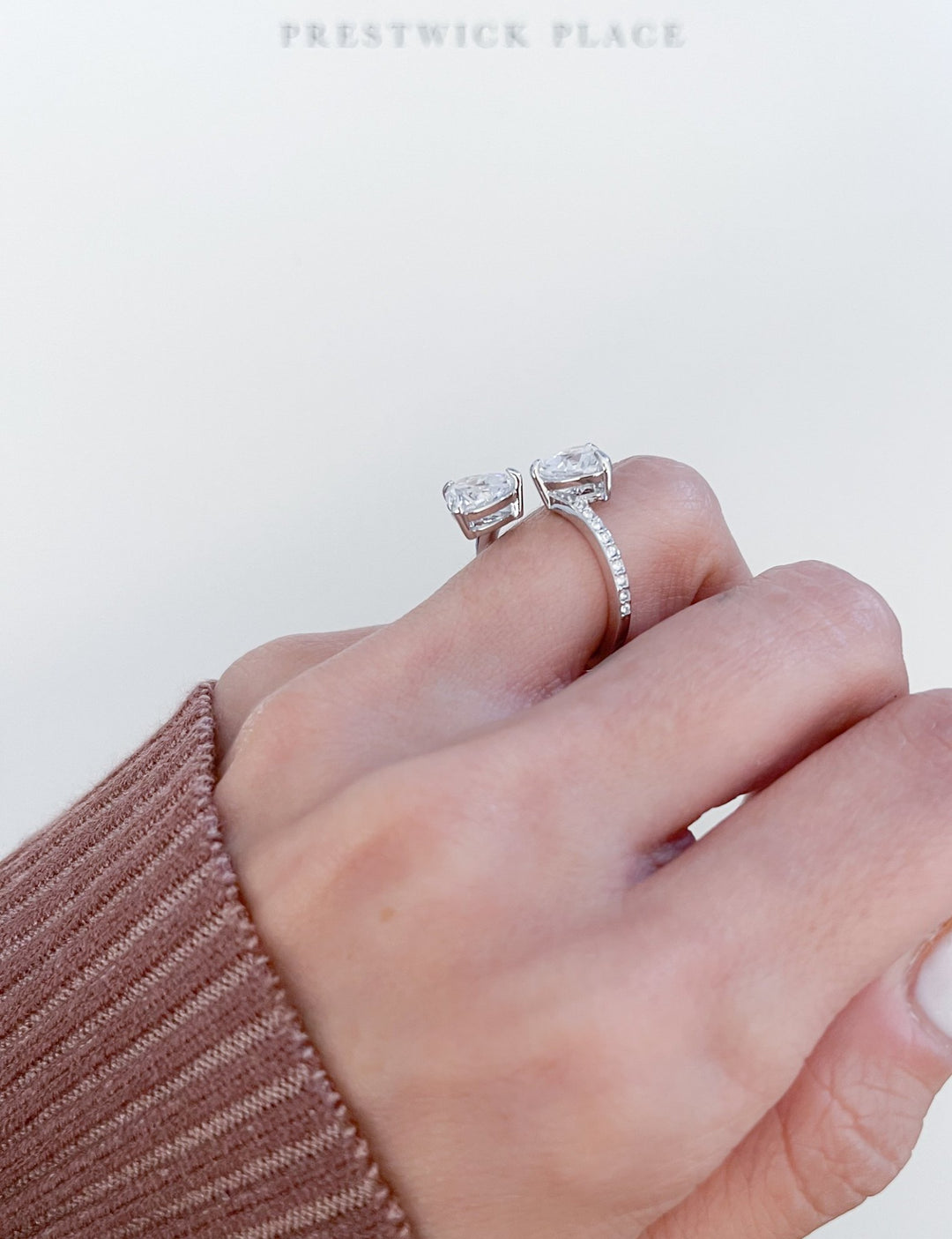 Lovestory Two-Stone Heart 2.0ct
