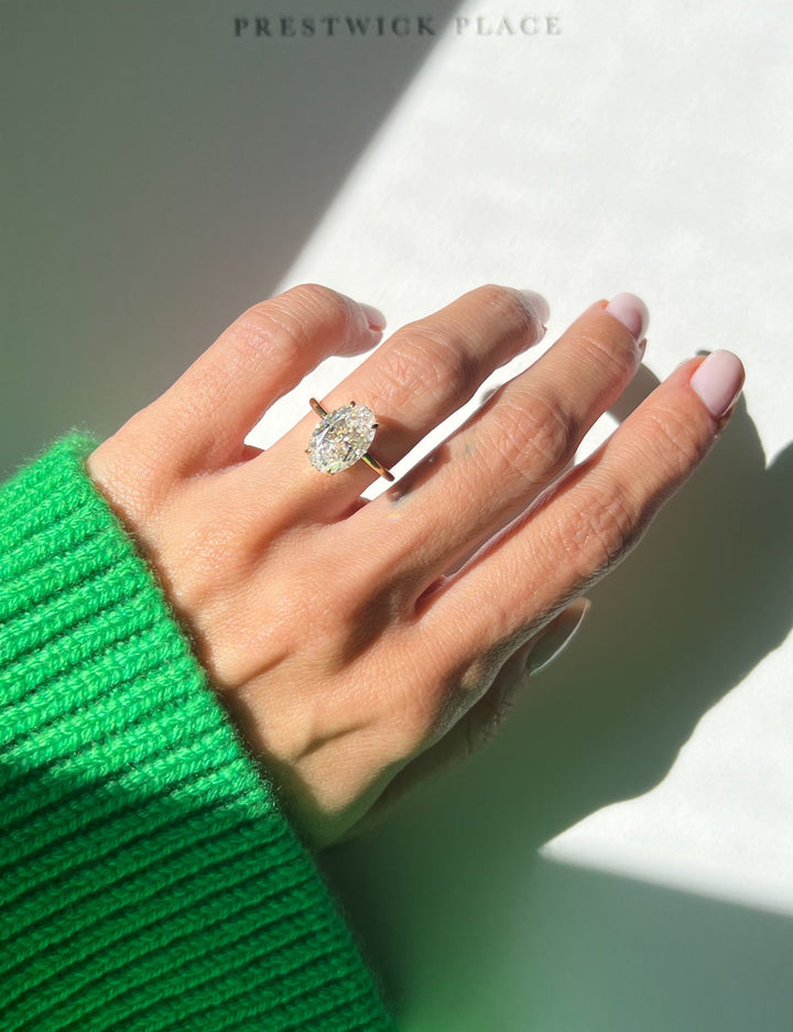 Skinny Crushed Ice Oval 4.40ct