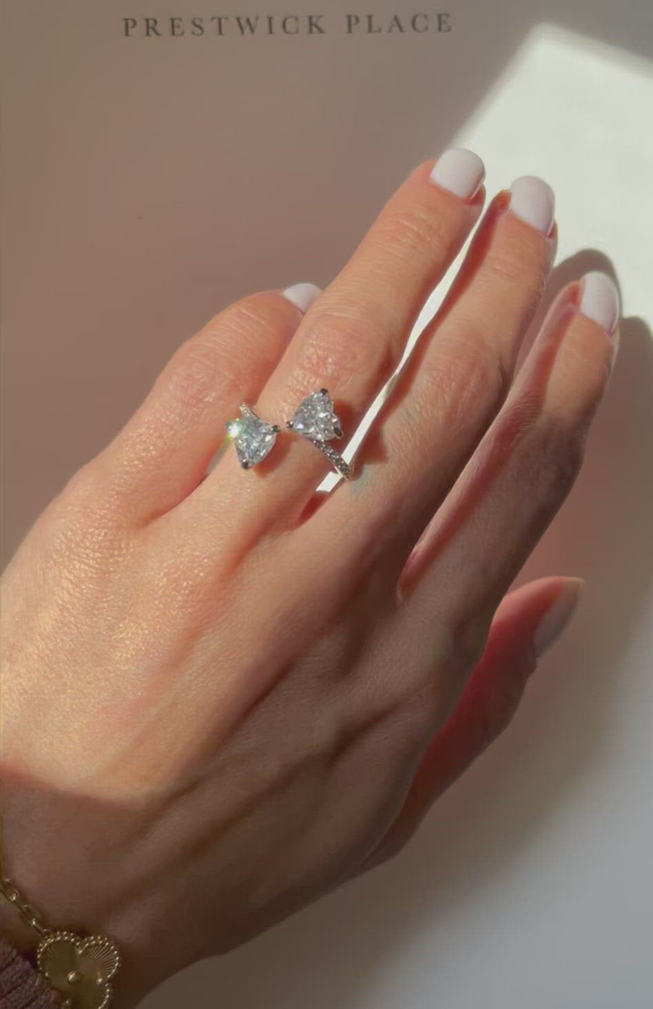 Lovestory Two-Stone Heart 2.0ct